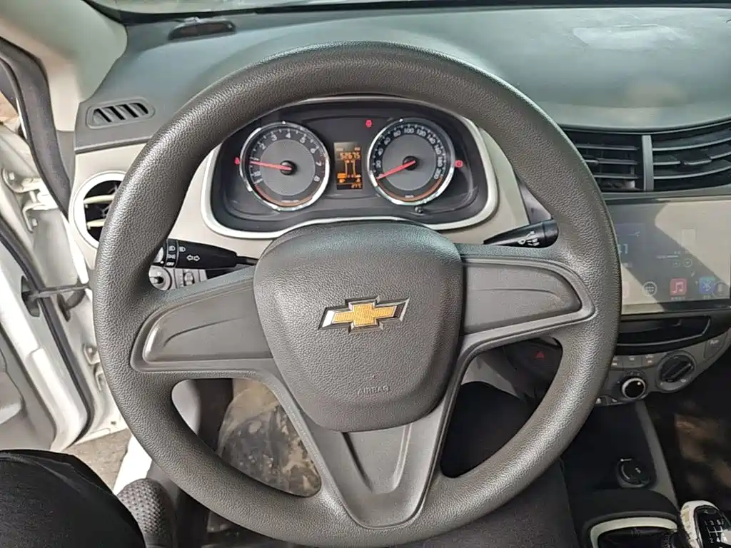 Chevrolet Sail — фото 11