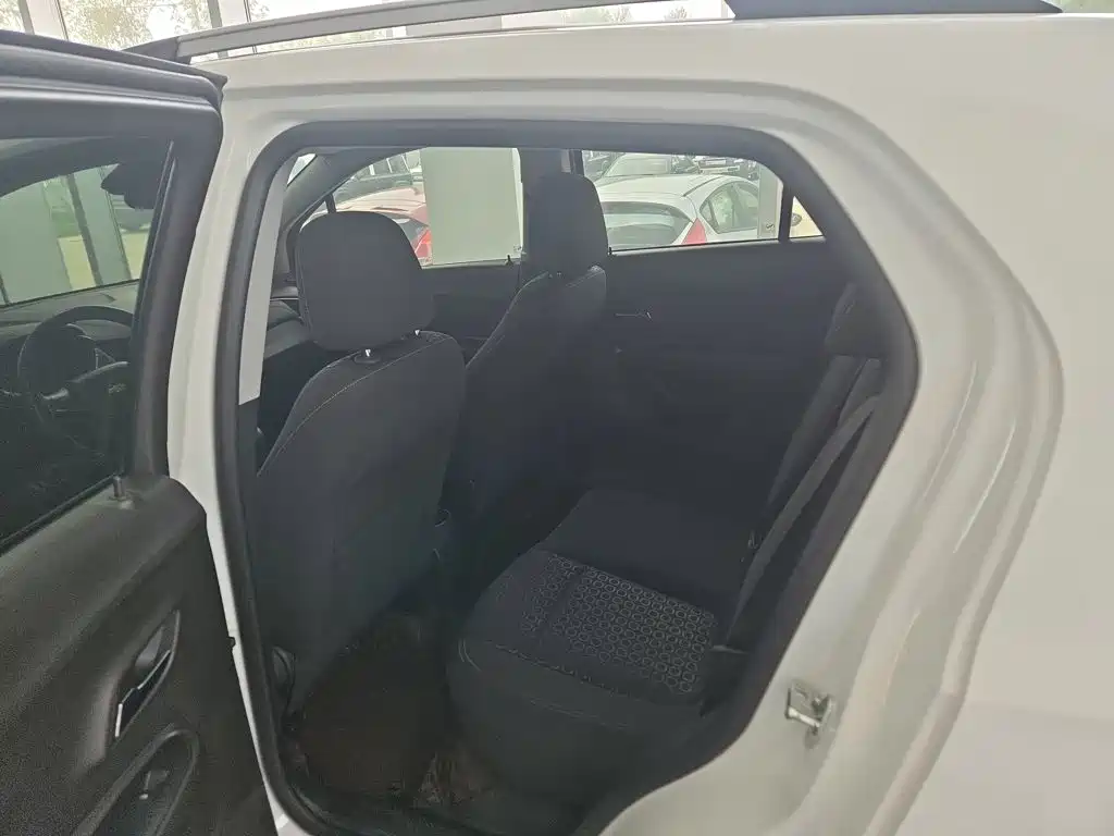 Chevrolet Trax — фото 16