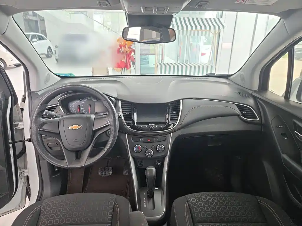 Chevrolet Trax — фото 17