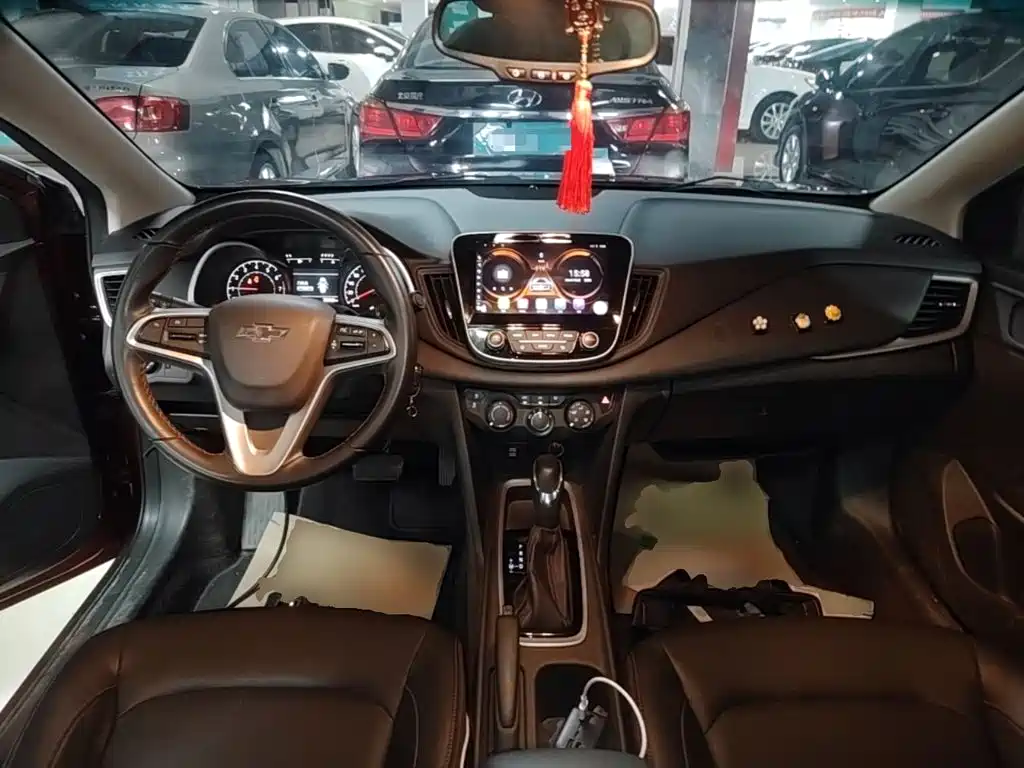 Chevrolet Monza — фото 10