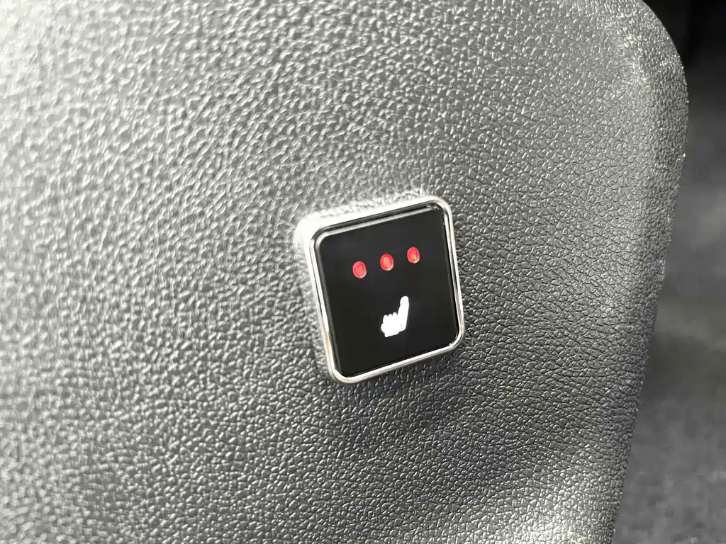 Chevrolet Monza — фото 11