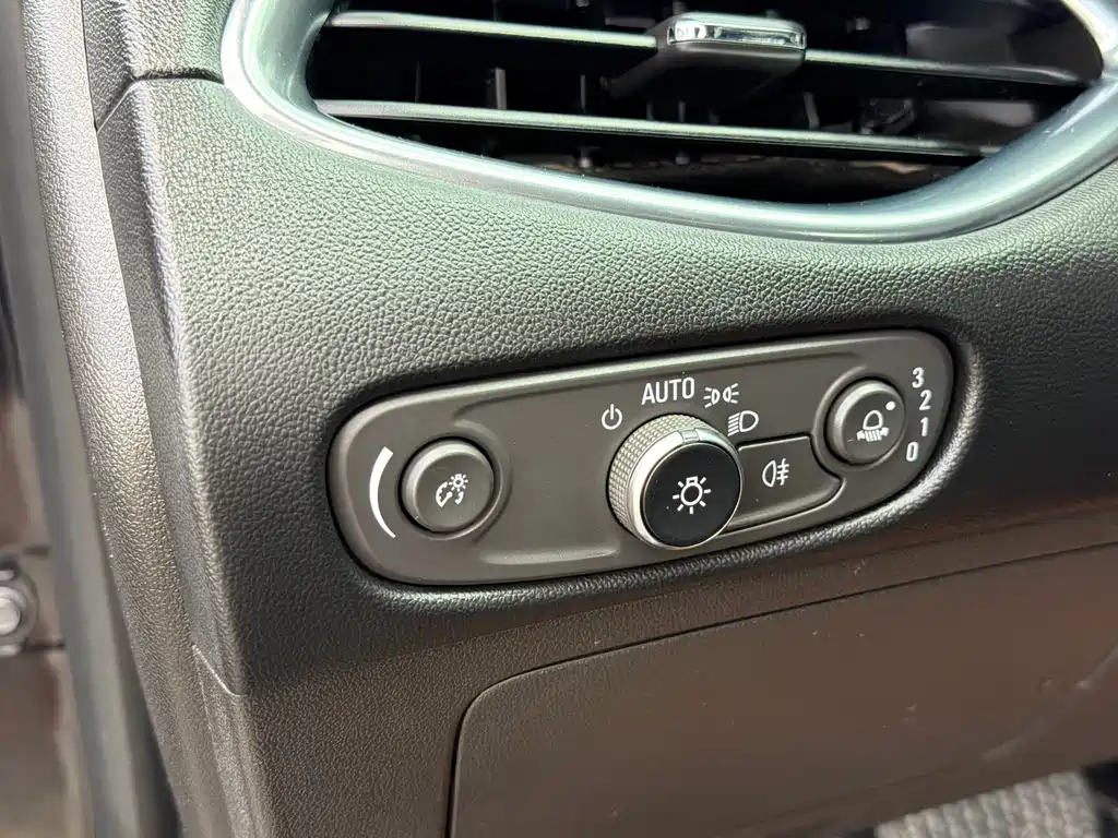Chevrolet Malibu XL — фото 27