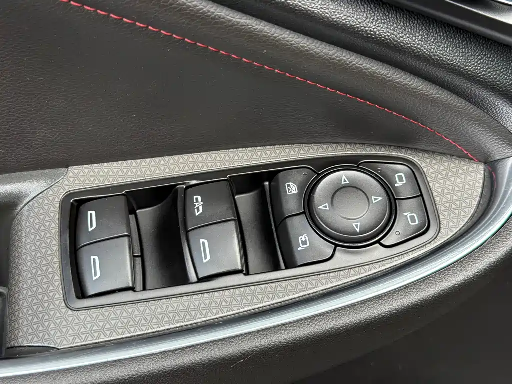 Chevrolet Malibu XL — фото 28