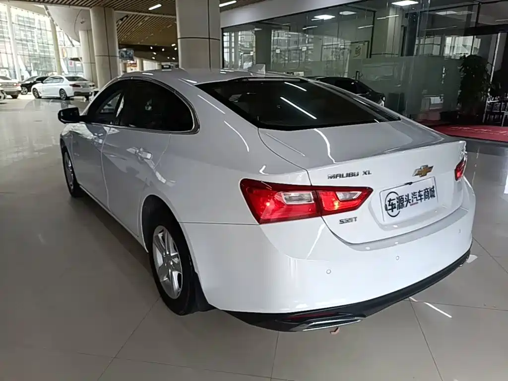 Chevrolet Malibu XL — фото 5