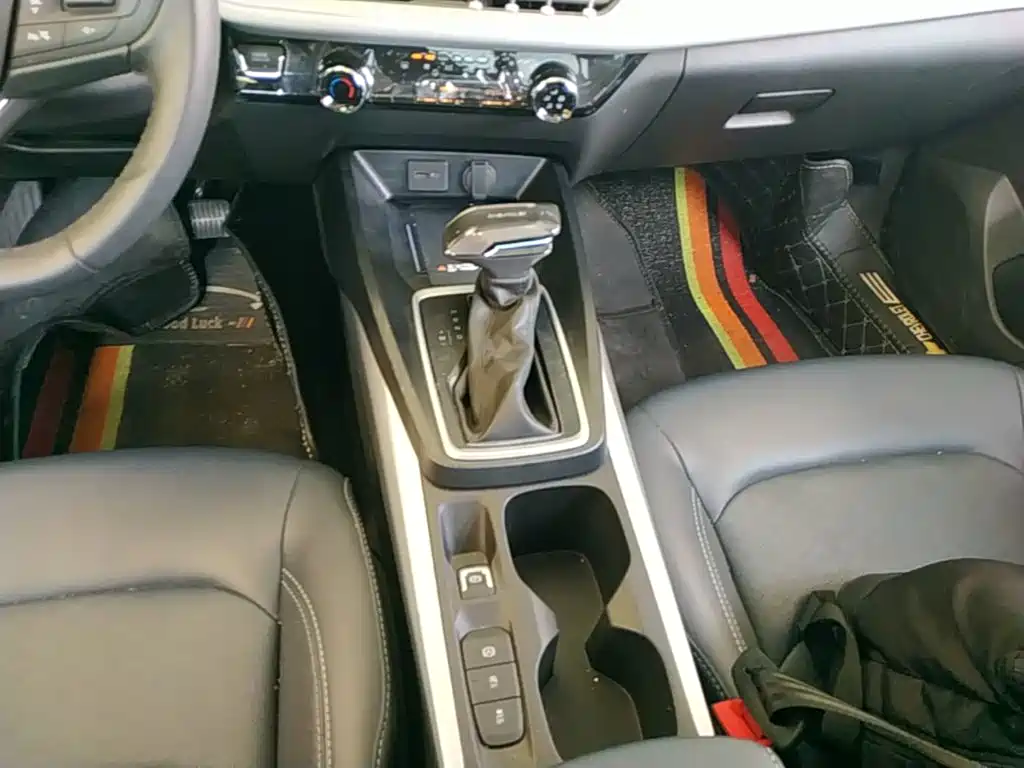 Chevrolet Monza — фото 10