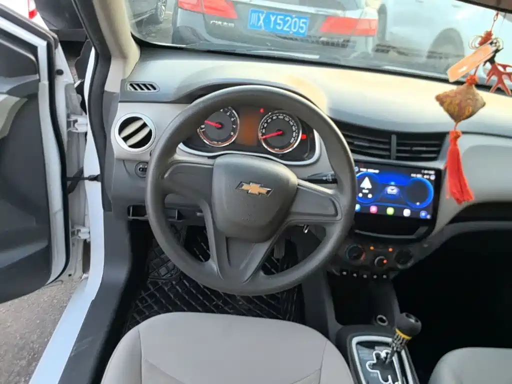 Chevrolet Sail — фото 11