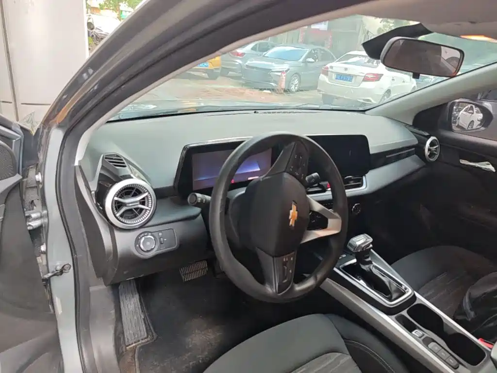 Chevrolet Monza — фото 10