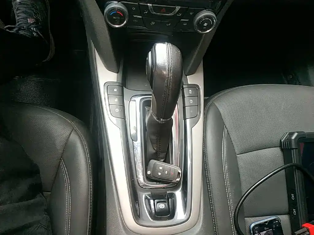 Chevrolet Malibu — фото 14