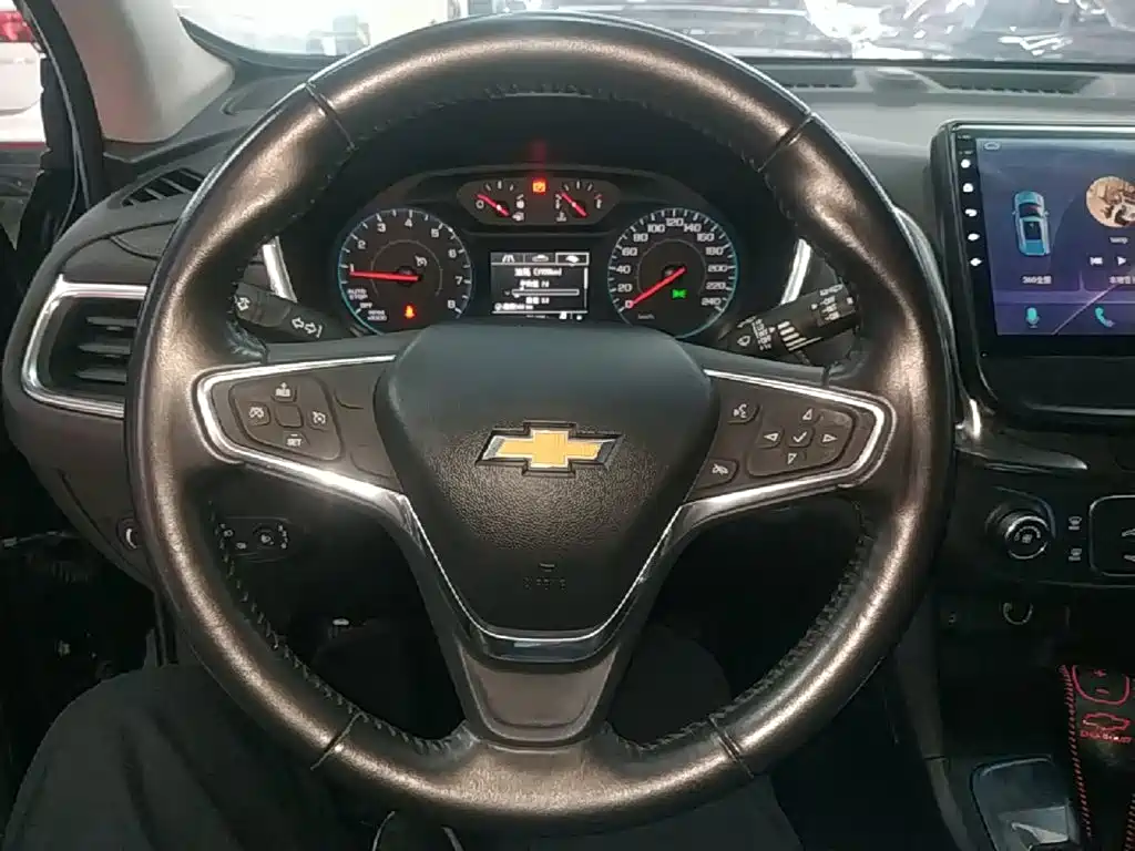 Chevrolet Equinox — фото 11