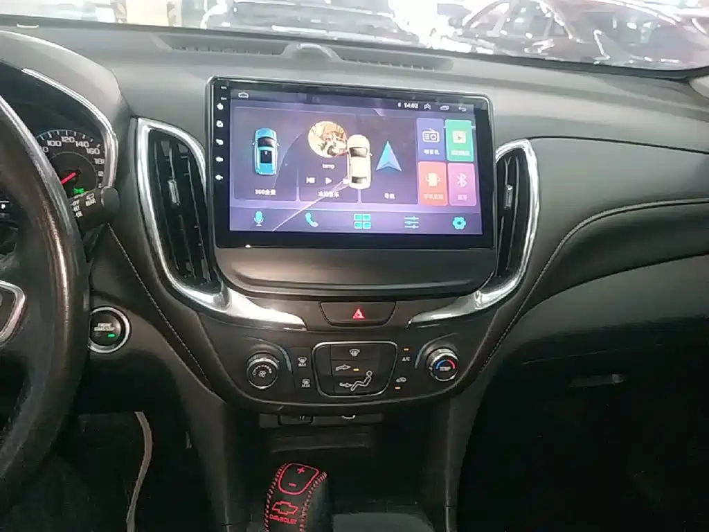 Chevrolet Equinox — фото 13