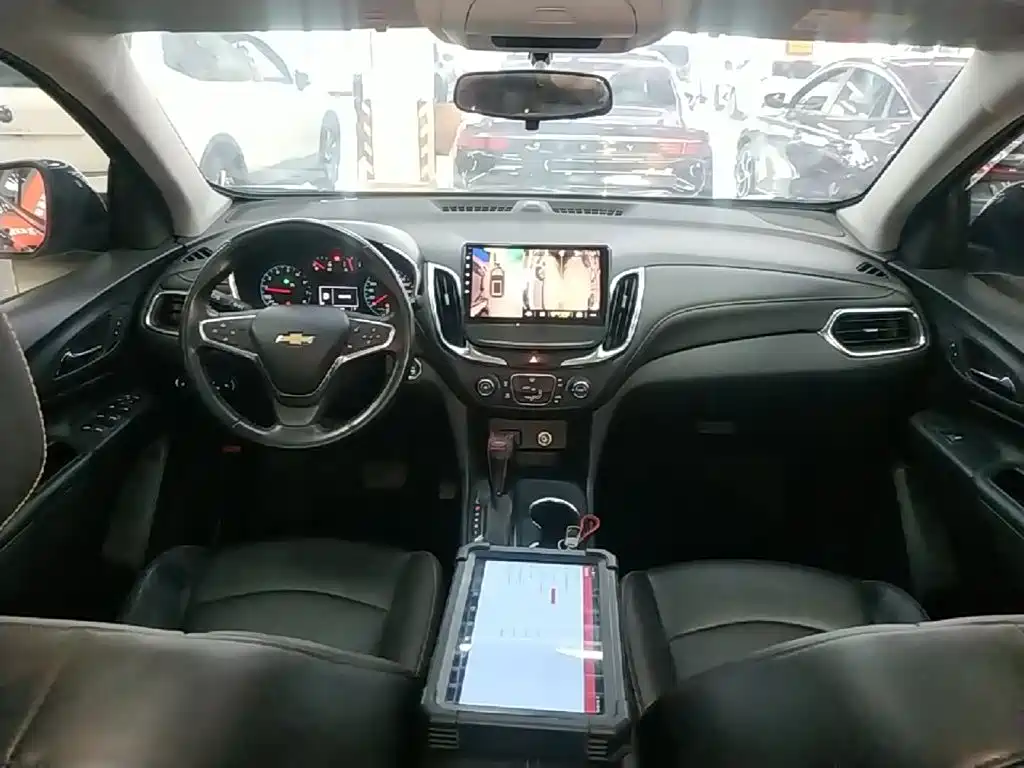 Chevrolet Equinox — фото 10