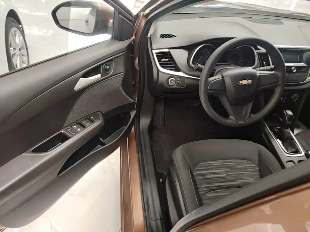 Chevrolet Cavalier — фото 16