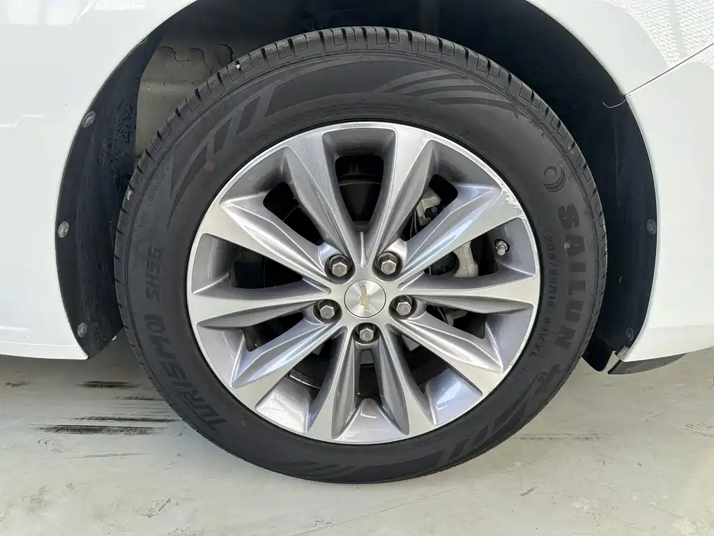 Chevrolet Monza — фото 15
