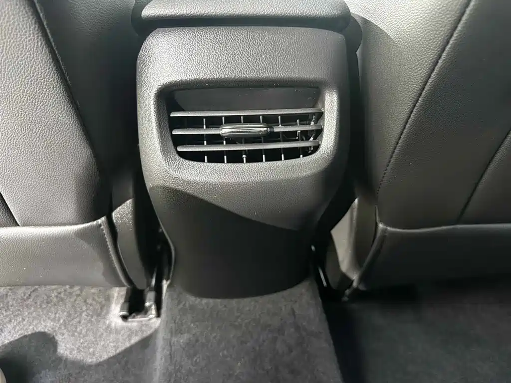 Chevrolet Monza — фото 18