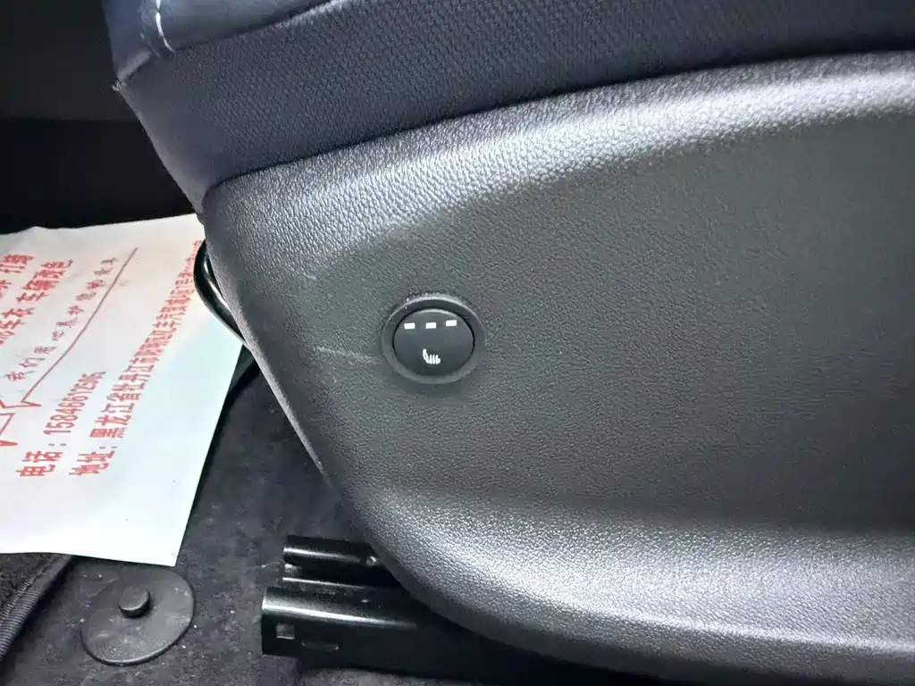 Chevrolet Monza — фото 18