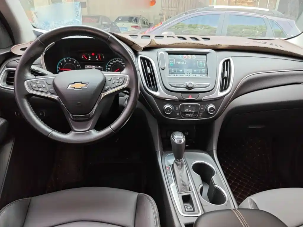 Chevrolet Equinox — фото 10