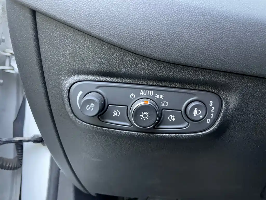 Chevrolet Equinox — фото 14