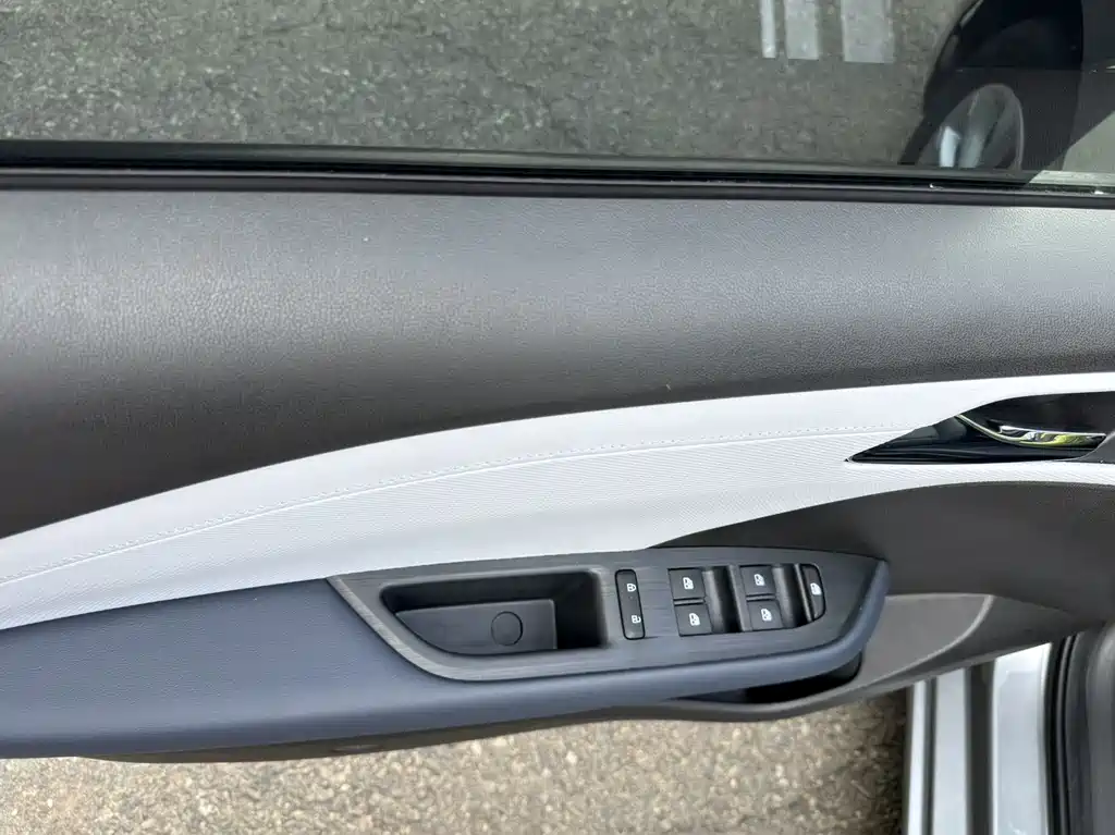 Chevrolet Monza — фото 10