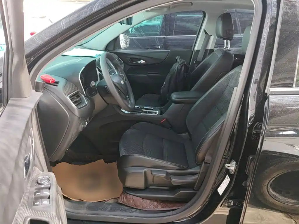 Chevrolet Equinox — фото 15