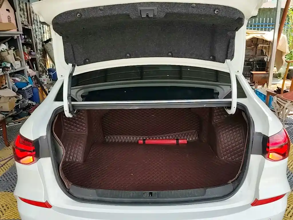 Chevrolet Monza — фото 19