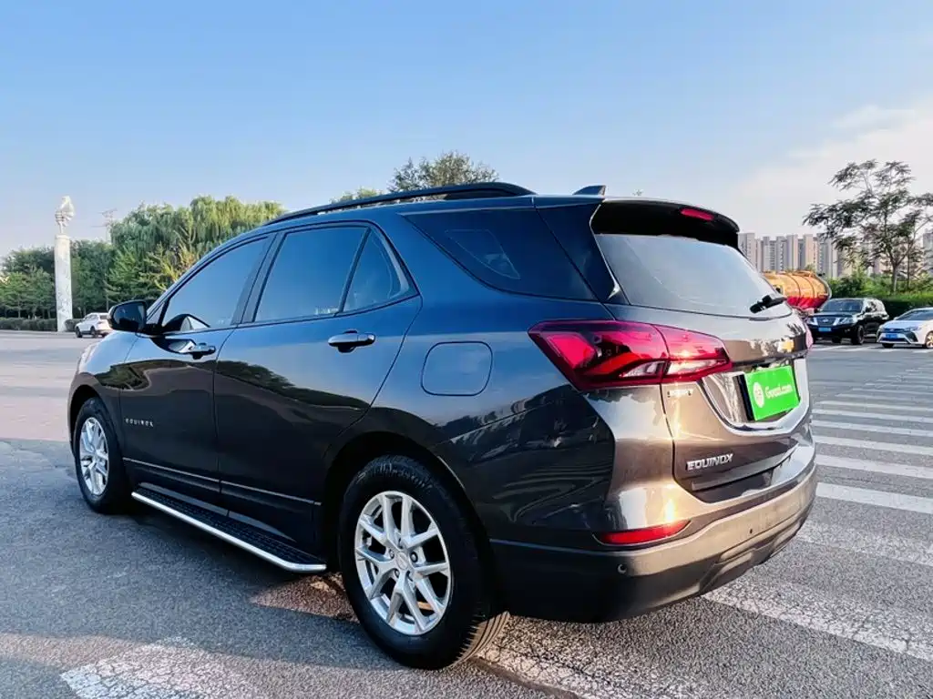 Chevrolet Equinox — фото 19