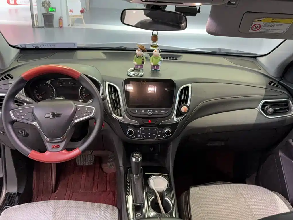 Chevrolet Equinox — фото 14