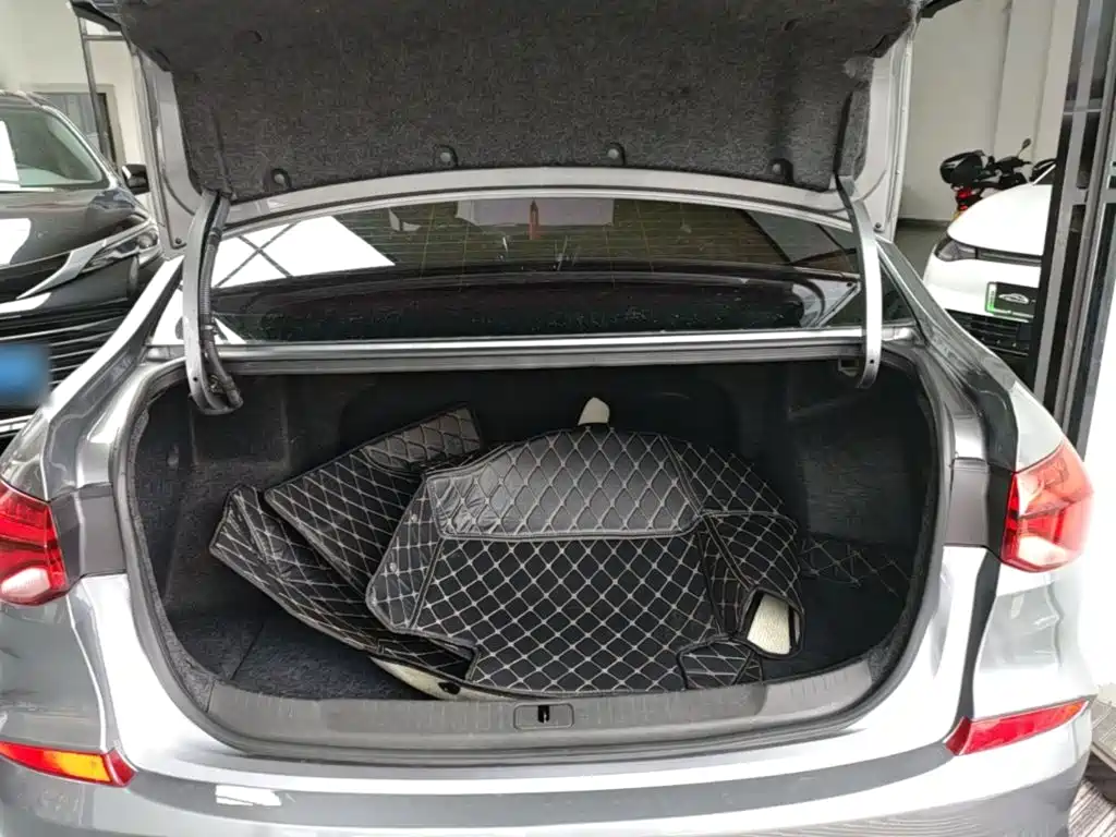 Chevrolet Monza — фото 19