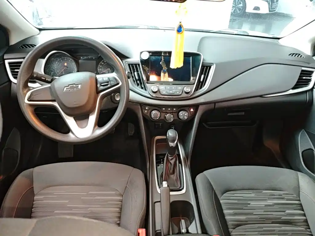 Chevrolet Monza — фото 10