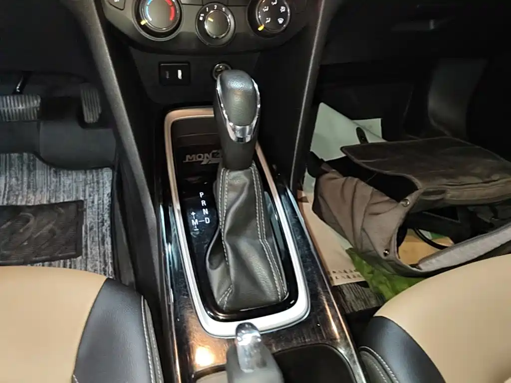 Chevrolet Monza — фото 14