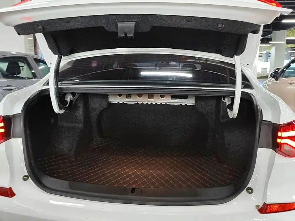 Chevrolet Monza — фото 19