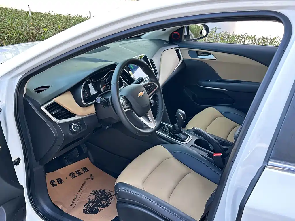 Chevrolet Monza — фото 18