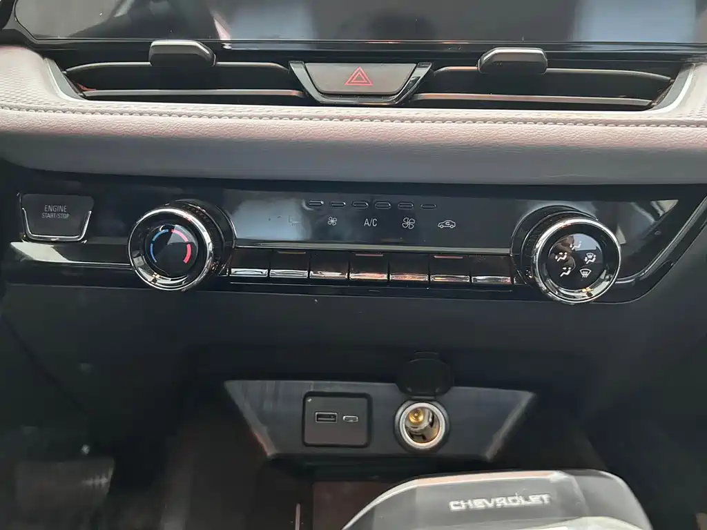 Chevrolet Monza — фото 13