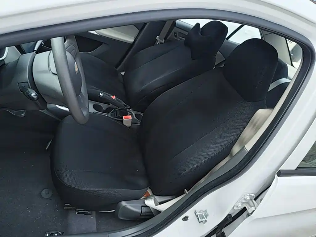 Chevrolet Sail — фото 15
