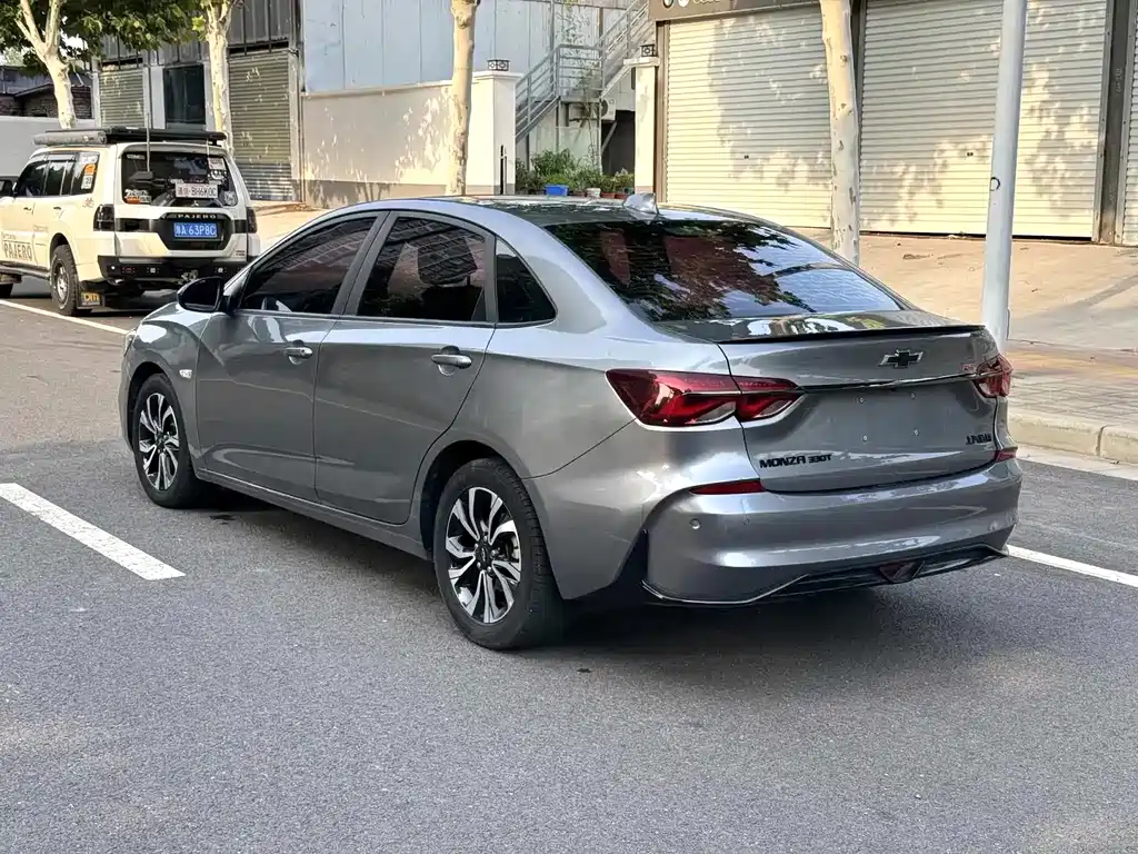 Chevrolet Monza — фото 11