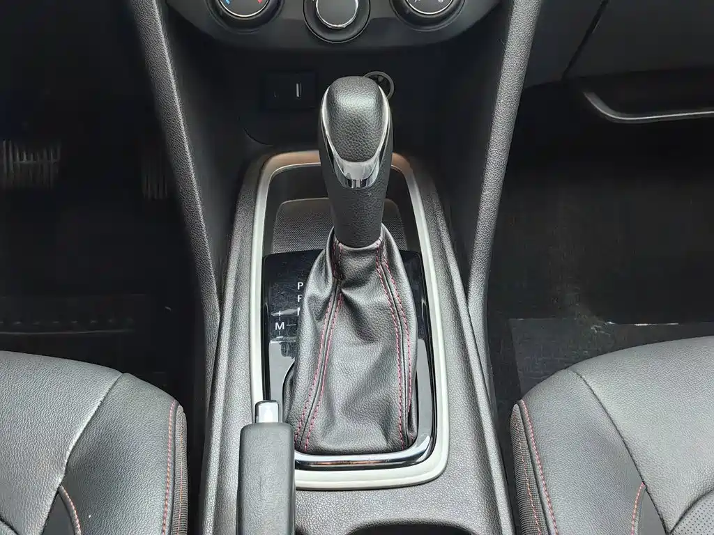 Chevrolet Monza — фото 13