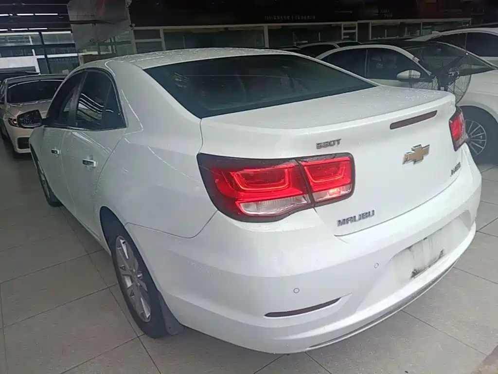 Chevrolet Malibu — фото 5
