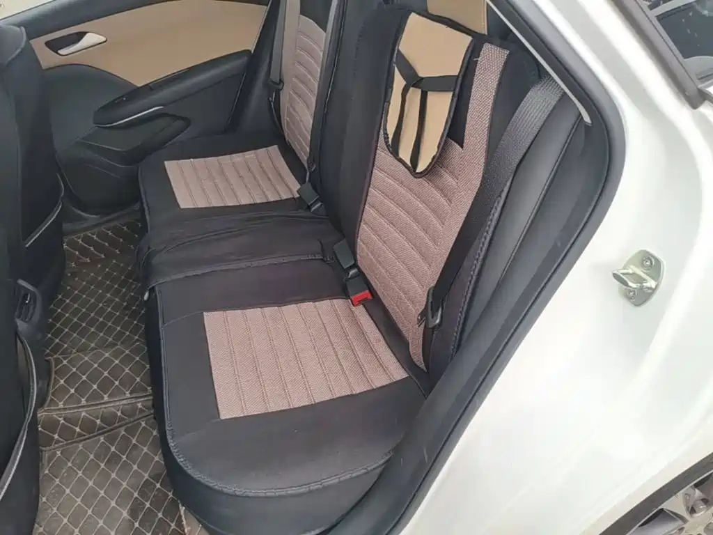 Chevrolet Monza — фото 17