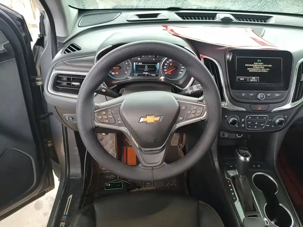Chevrolet Equinox — фото 11