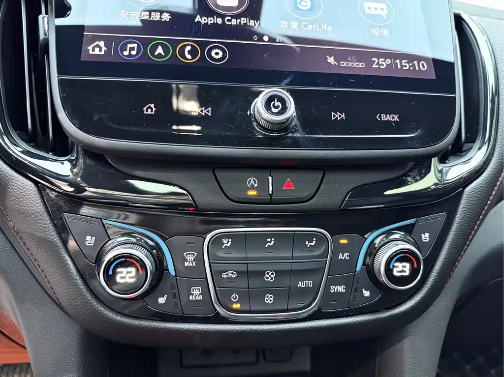 Chevrolet Equinox — фото 14