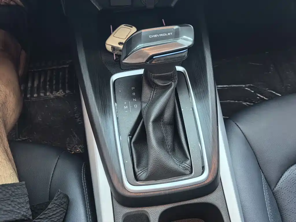 Chevrolet Monza — фото 15