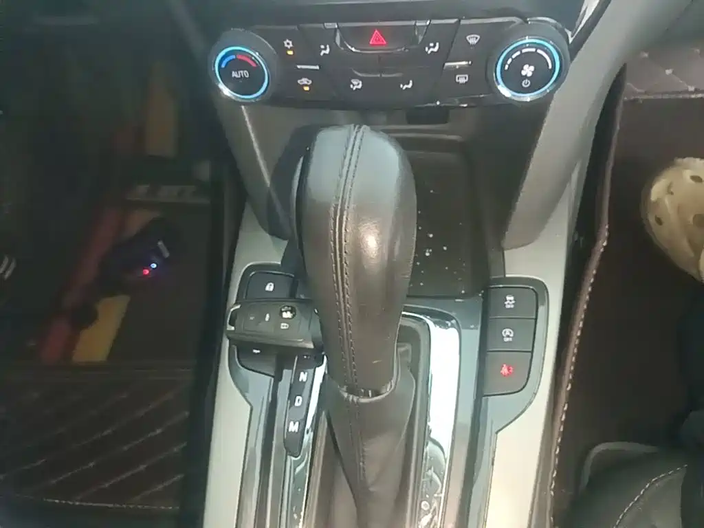 Chevrolet Malibu — фото 14