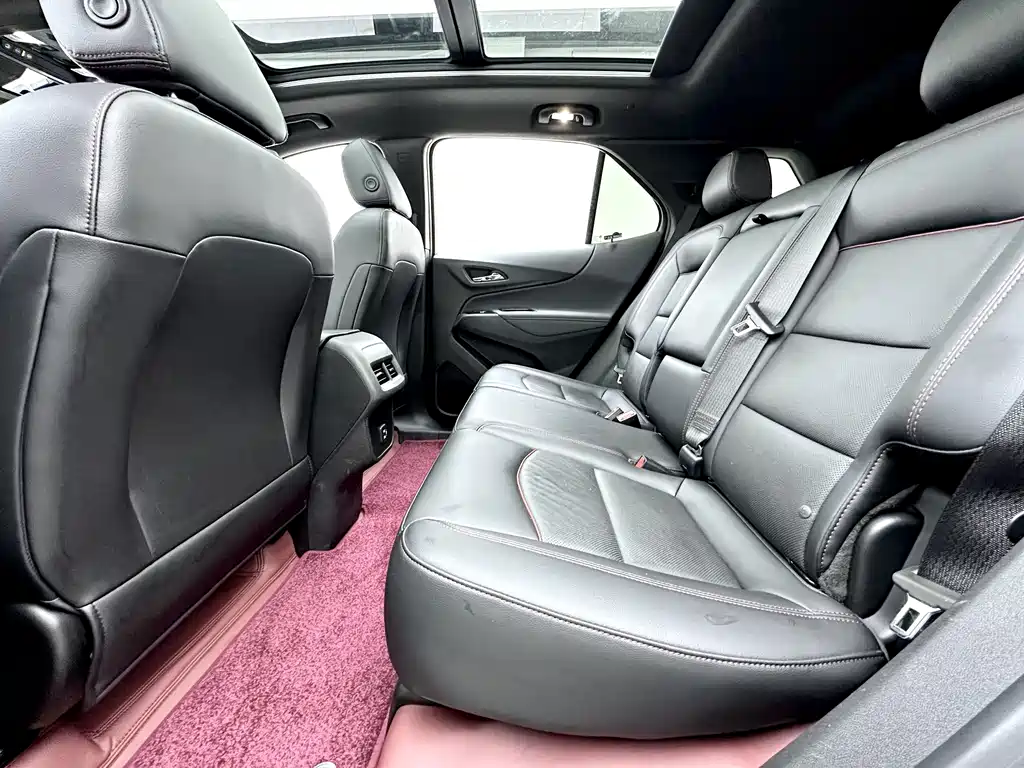 Chevrolet Equinox — фото 11