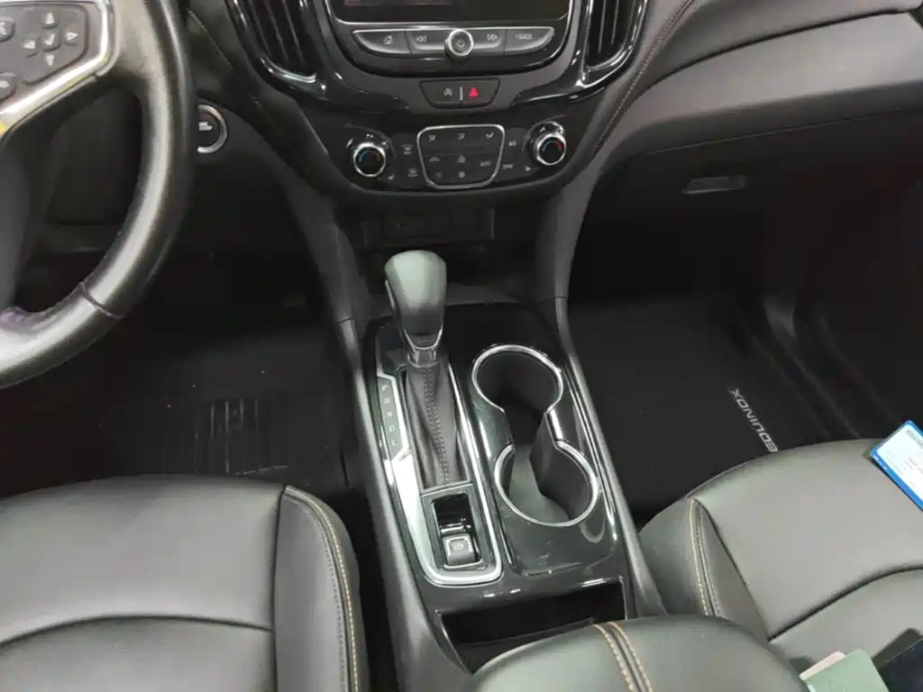 Chevrolet Equinox — фото 14