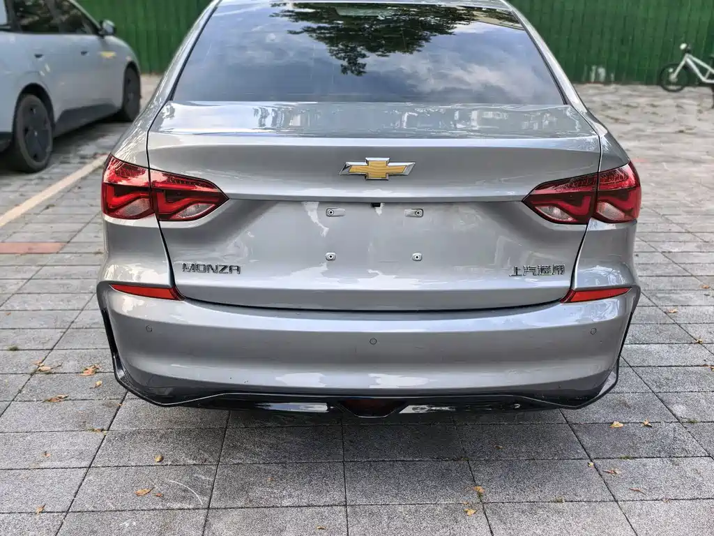 Chevrolet Monza — фото 11