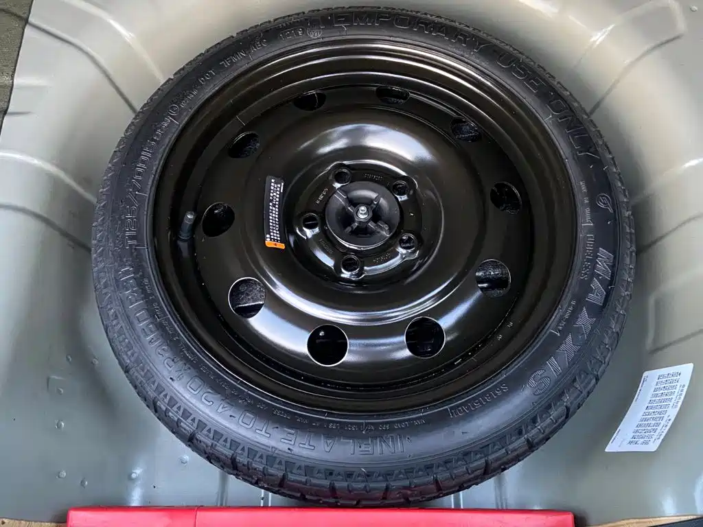 Chevrolet Monza — фото 18