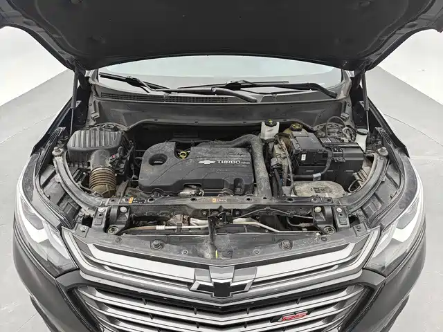 Chevrolet Equinox — фото 13