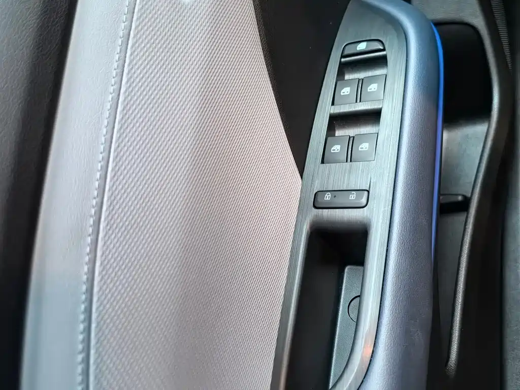 Chevrolet Monza — фото 17