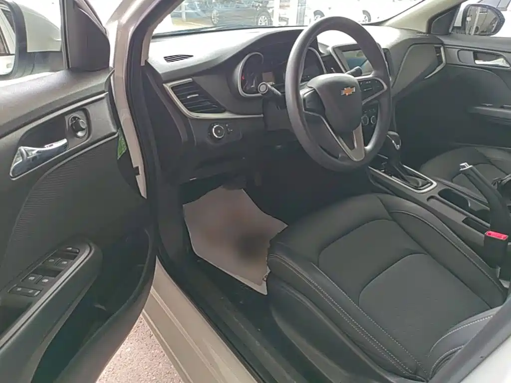 Chevrolet Cavalier — фото 16