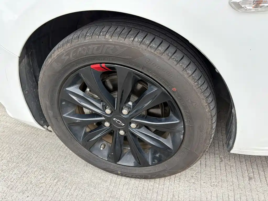 Chevrolet Monza — фото 14