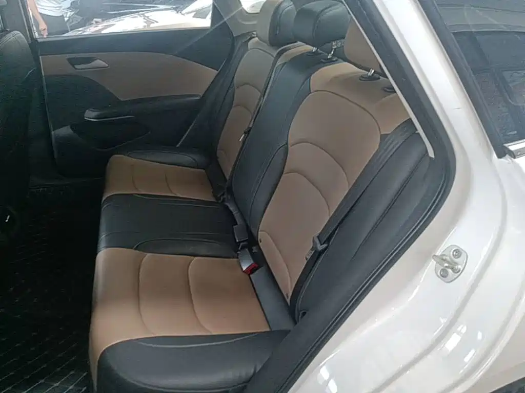 Chevrolet Monza — фото 17
